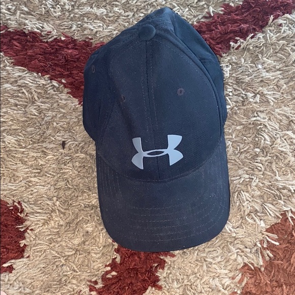 Under Armour Other - Under armor youth hat!